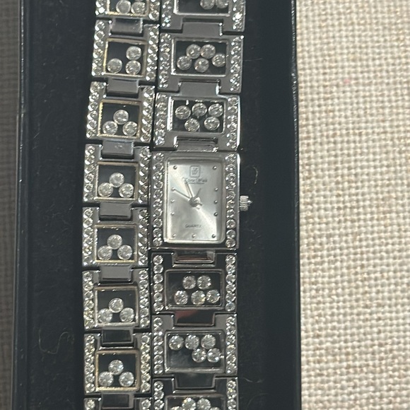 Vintage Victoria Wieck CZ Floating Matching Watch and Bracelet - Picture 5 of 7